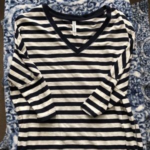 Aeropostale Top Large